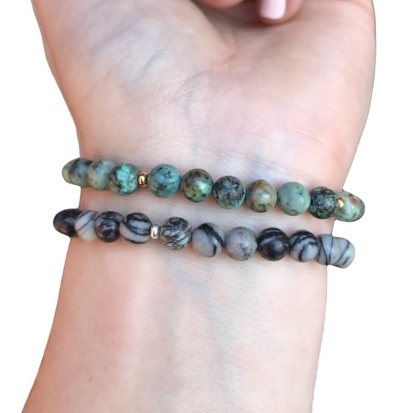 Hamsa Beaded stretch Bracelet - Picture 6 of 13